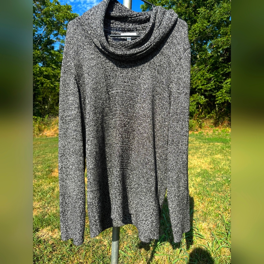WOMEN'S CALVIN KLEIN BLACK AND WHITE THICK COTTON COWL TURTLENECK SWEATER XL